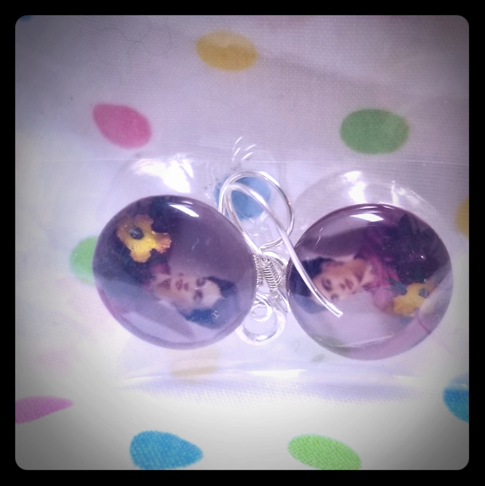 Frida kahlo round earrings